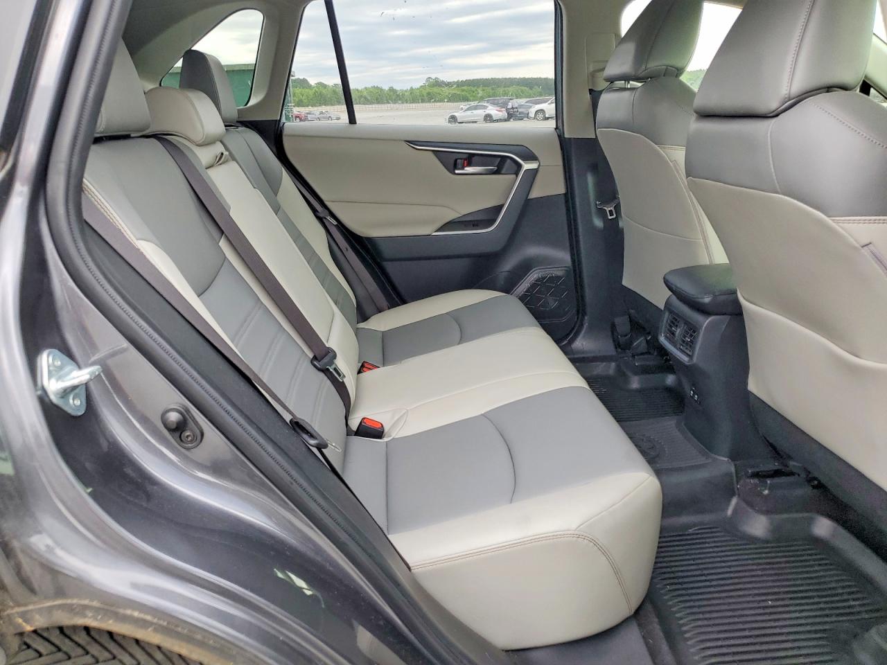 2019 TOYOTA RAV4 XLE PREMIUM photo 21