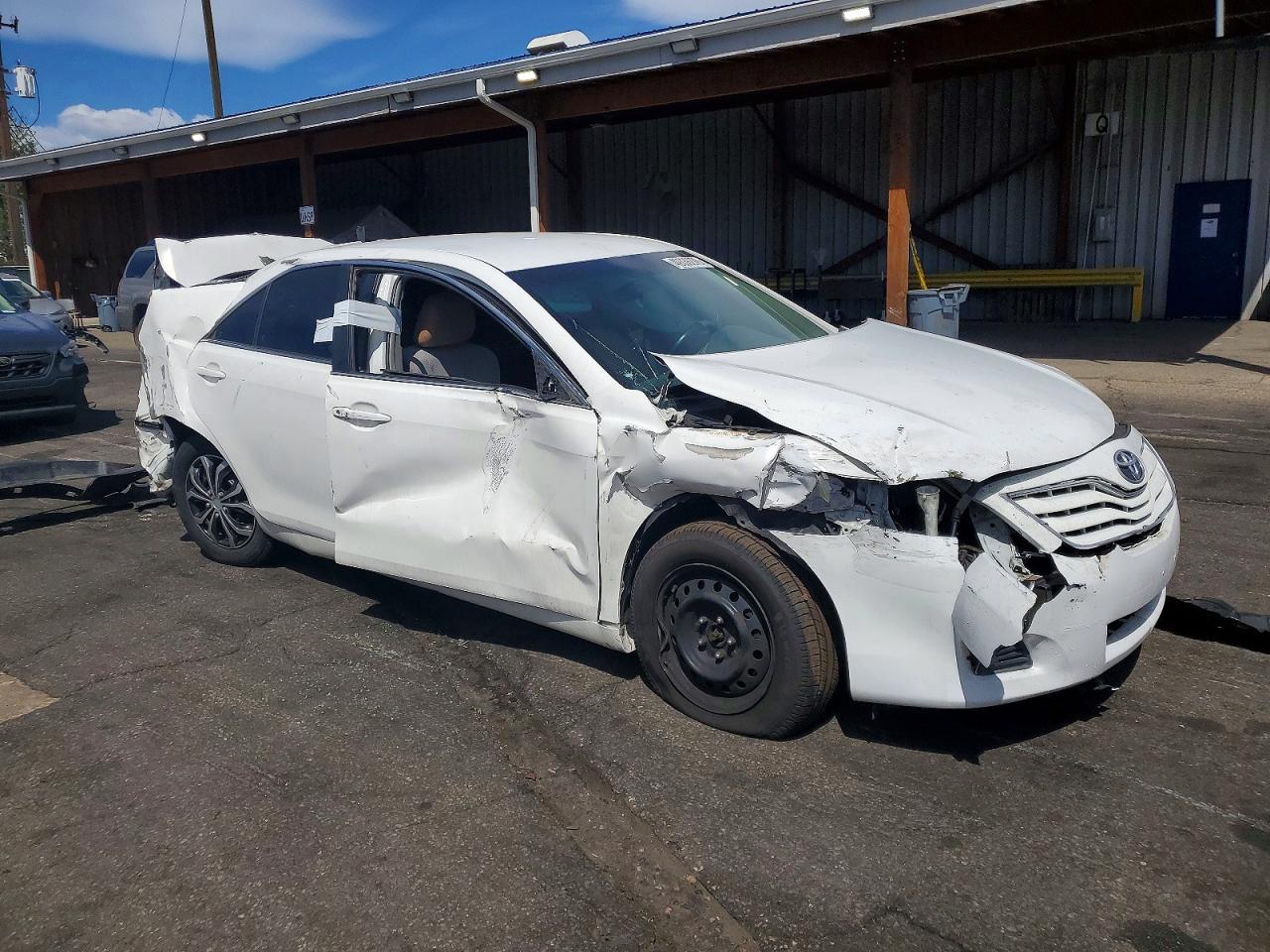 2011 TOYOTA CAMRY BASE photo 7