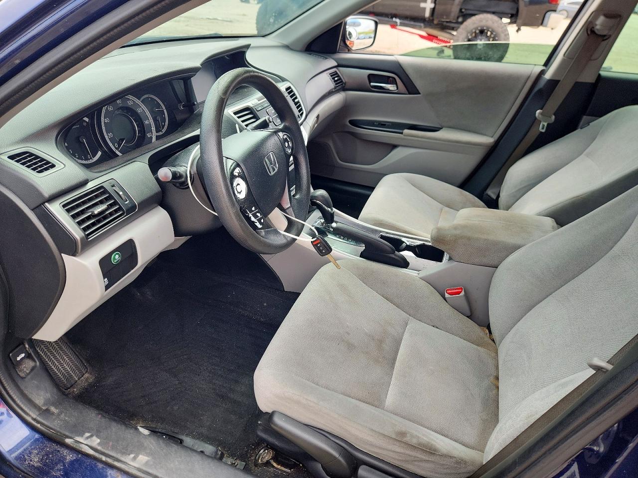 2013 HONDA ACCORD LX photo 13