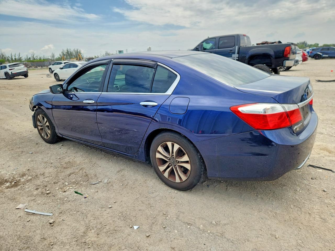 2013 HONDA ACCORD LX photo 3
