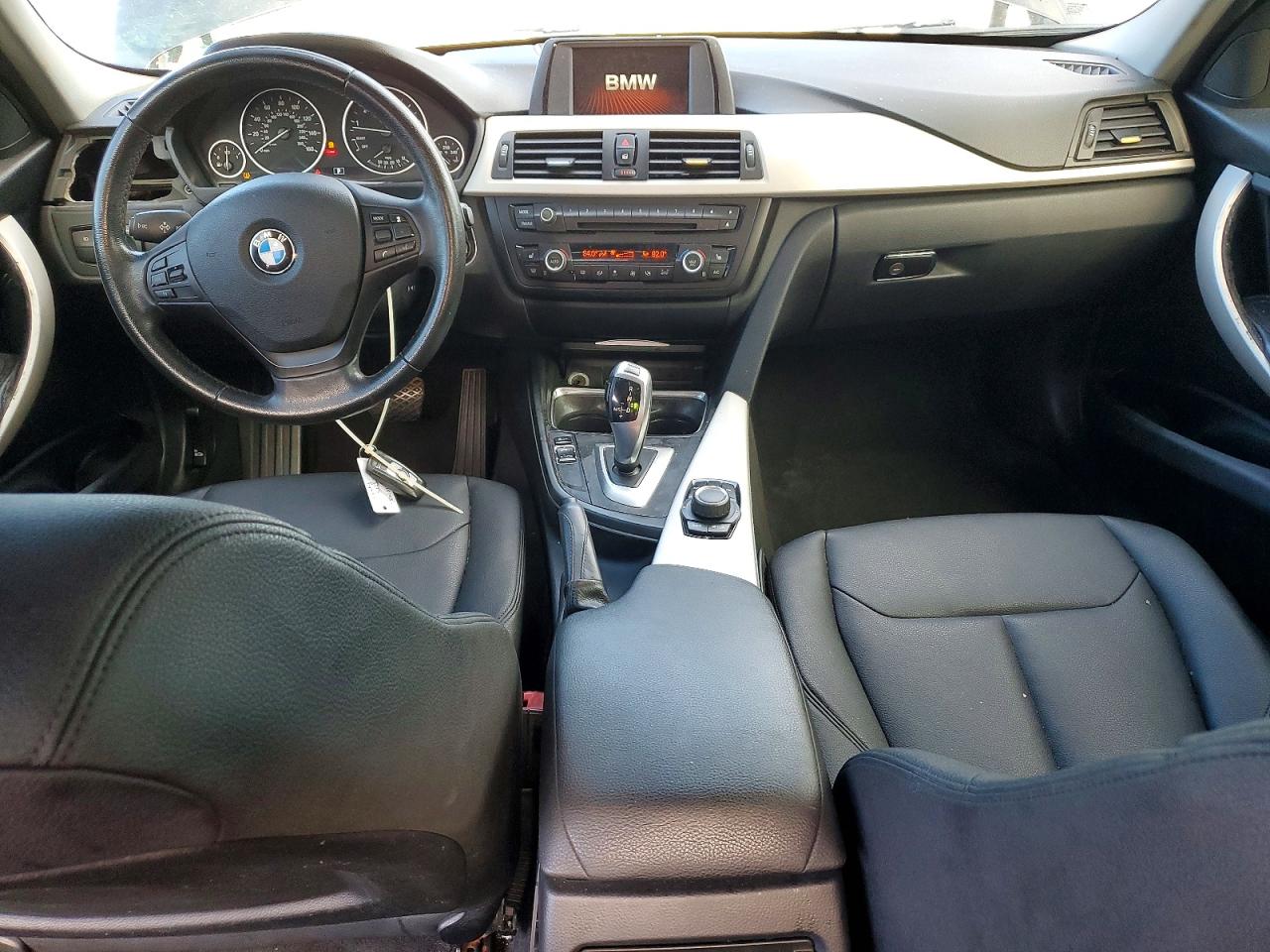 2014 BMW 320 I XDRIVE photo 22