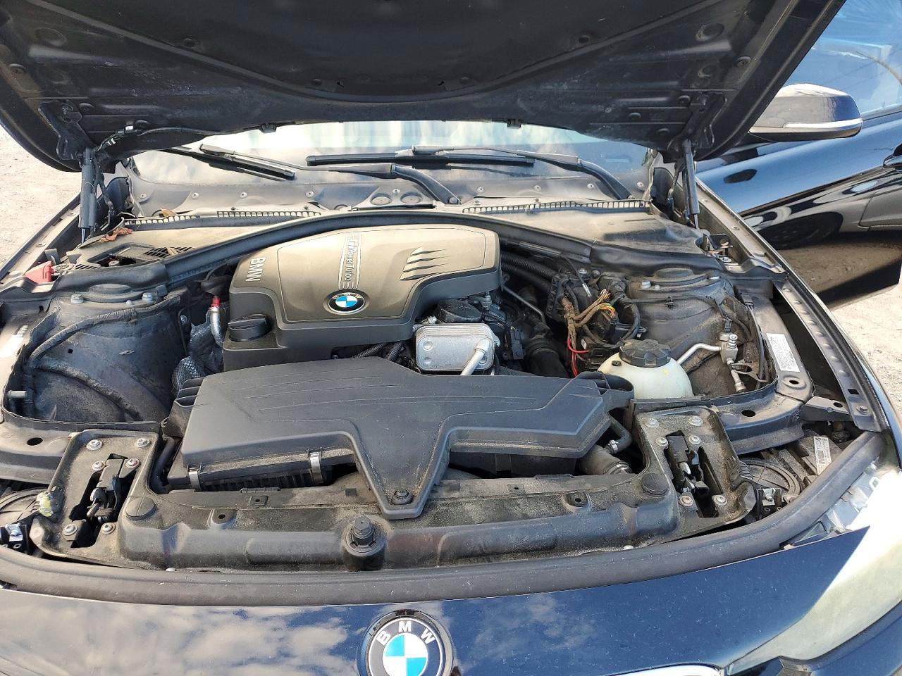 2014 BMW 320 I XDRIVE photo 31