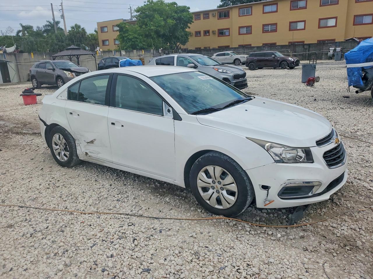 2015 CHEVROLET CRUZE LS photo 7