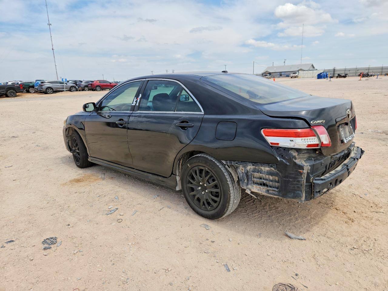 2010 TOYOTA CAMRY LE photo 2