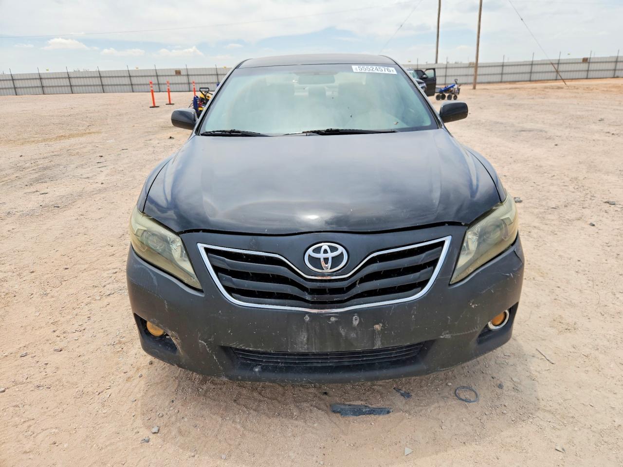 2010 TOYOTA CAMRY LE photo 5