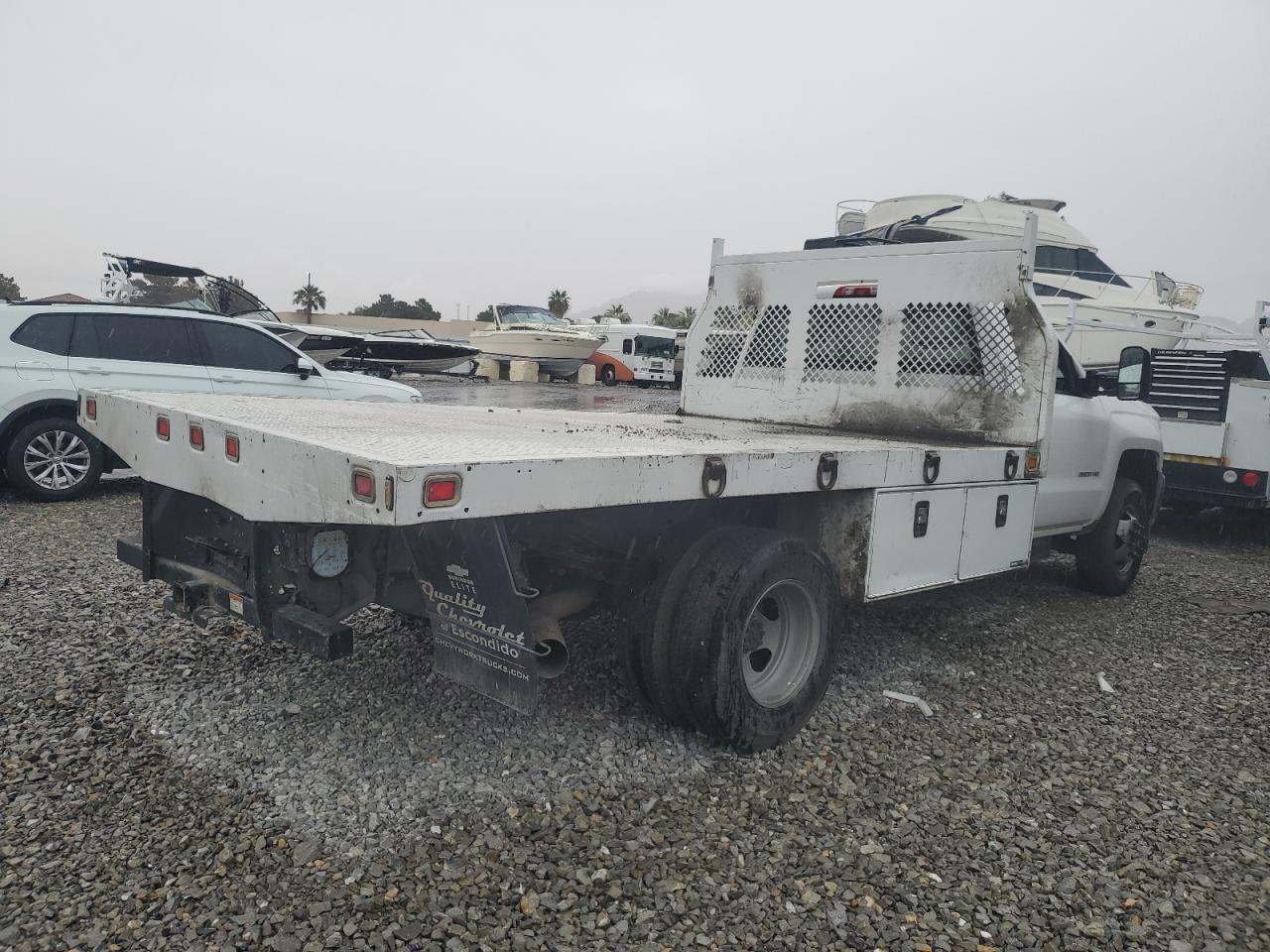 2015 CHEVROLET SILVERADO C3500 photo 3