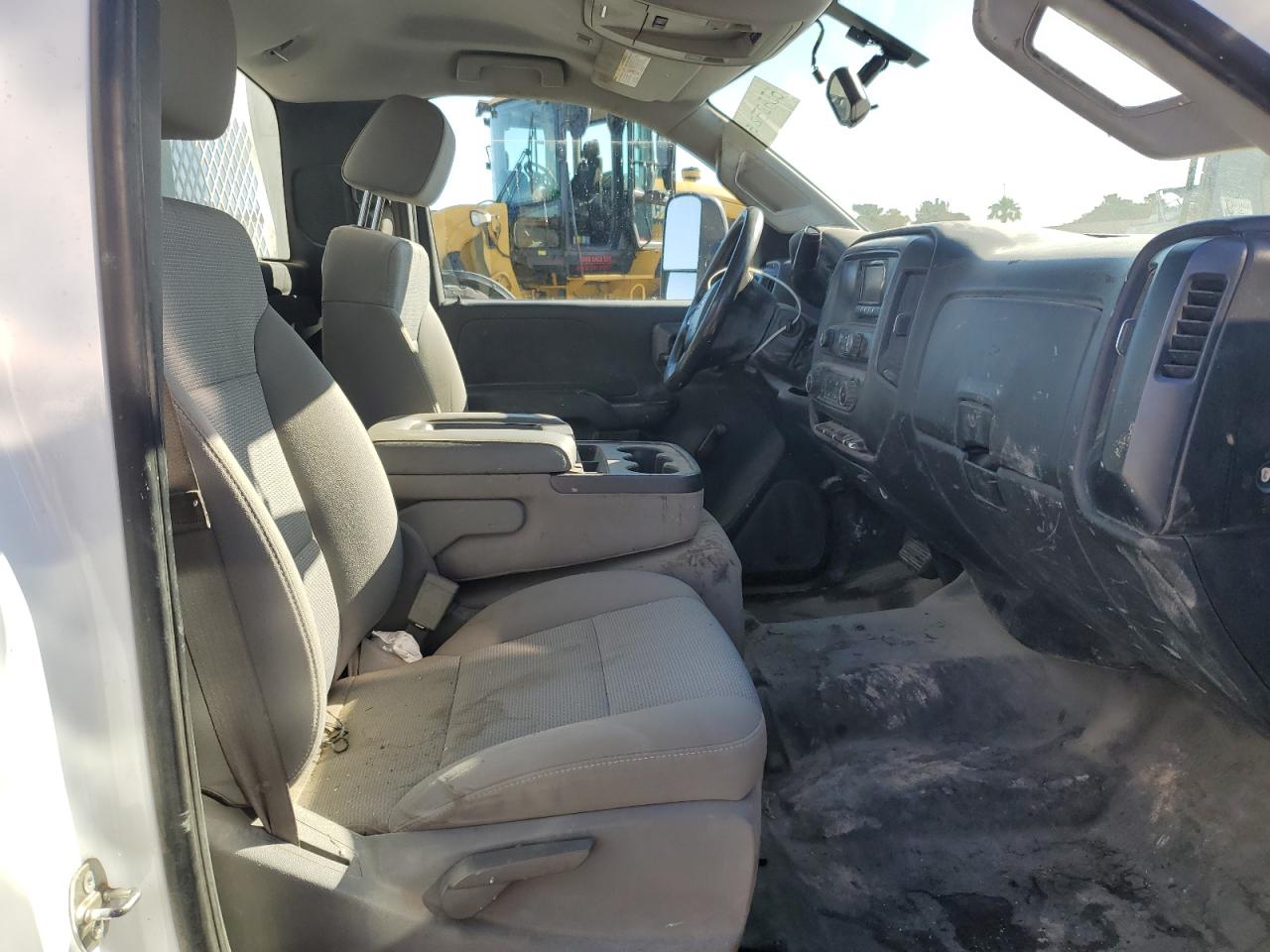 2015 CHEVROLET SILVERADO C3500 photo 10