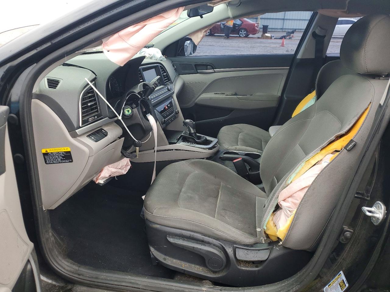 2018 HYUNDAI ELANTRA SE photo 19