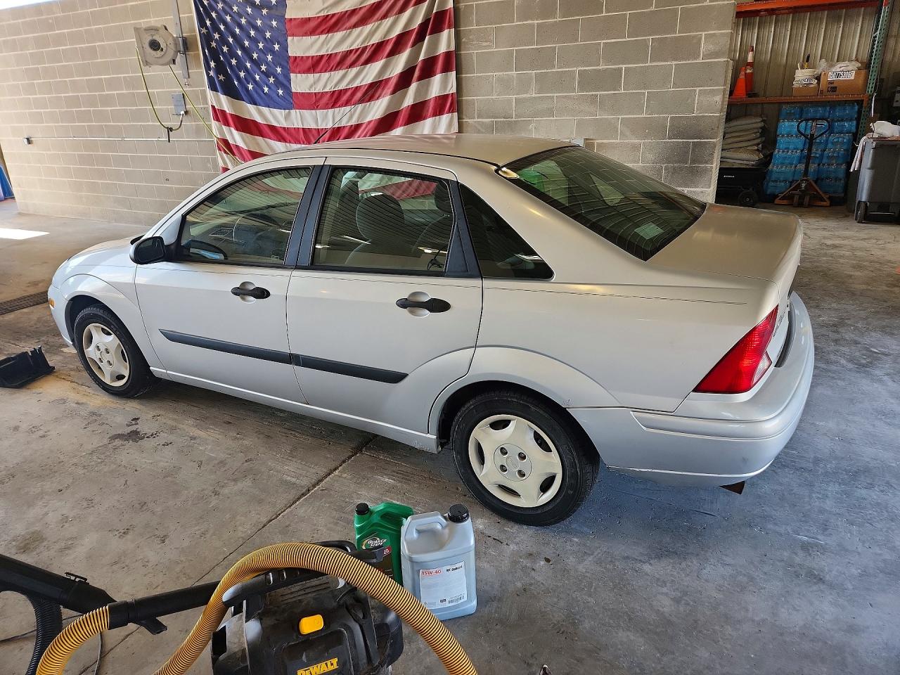 2000 FORD FOCUS LX photo 3
