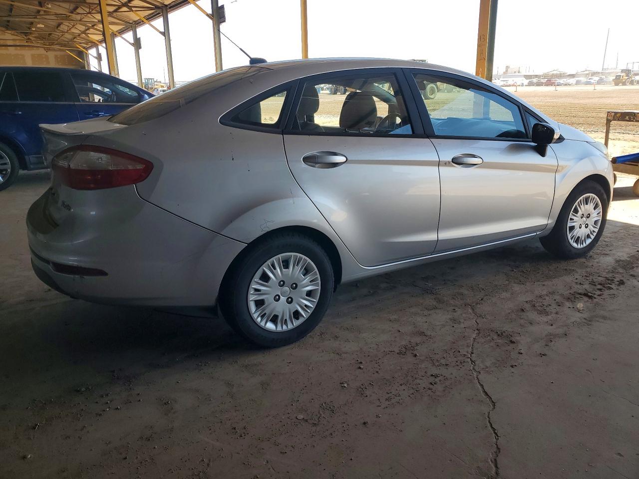 2015 FORD FIESTA SE photo 7