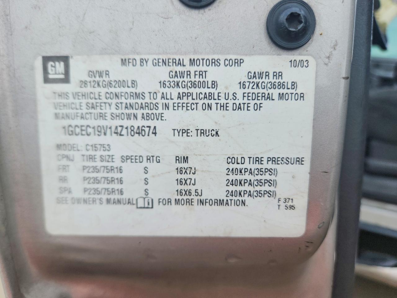 2004 CHEVROLET SILVERADO C1500 photo 25