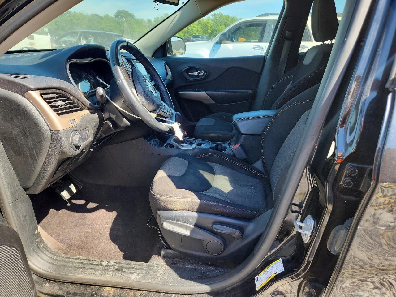 2018 JEEP CHEROKEE LATITUDE photo 13