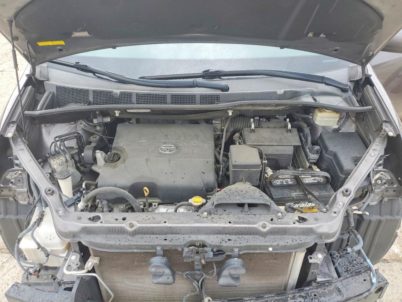 2016 TOYOTA SIENNA XLE 8-PASSENGER photo 12