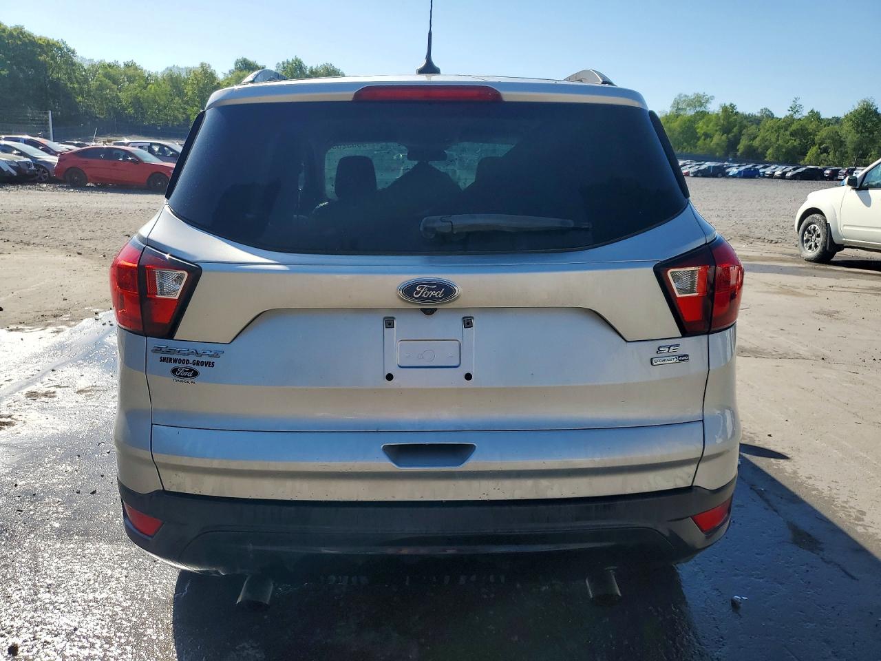 2019 FORD ESCAPE SE photo 16