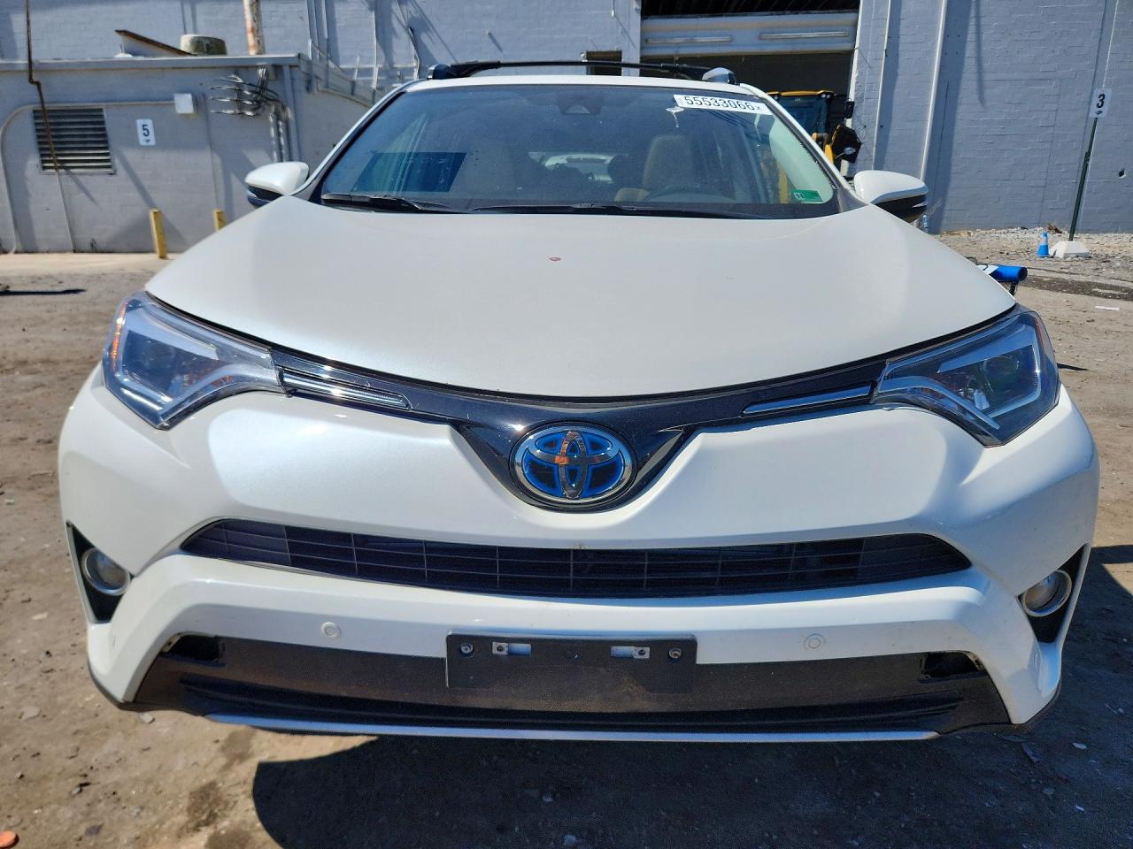 2017 TOYOTA RAV4 HV LIMITED photo 9