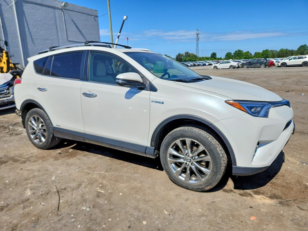 2017 TOYOTA RAV4 HV LIMITED photo 7