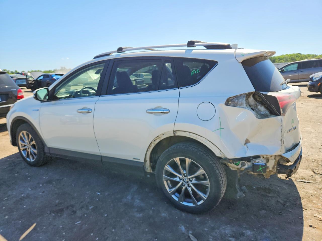 2017 TOYOTA RAV4 HV LIMITED photo 3