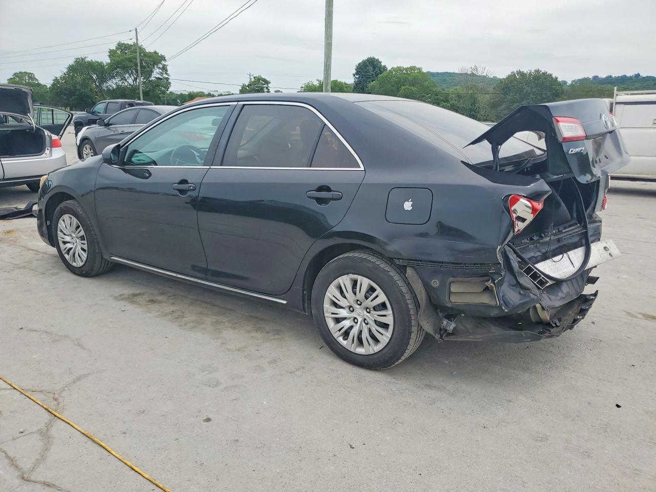 2012 TOYOTA CAMRY LE photo 4