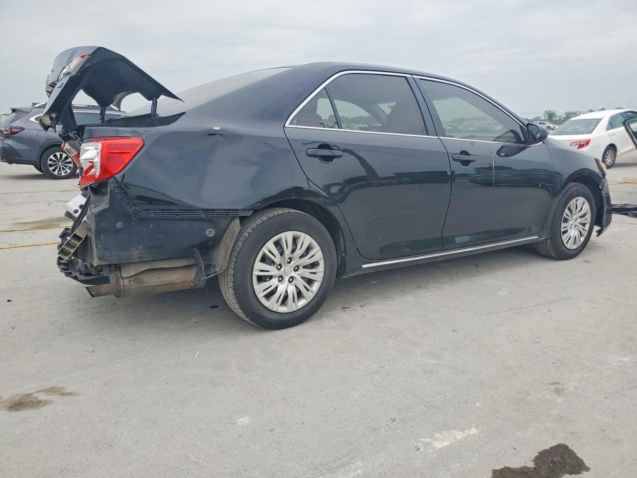2012 TOYOTA CAMRY LE photo 7