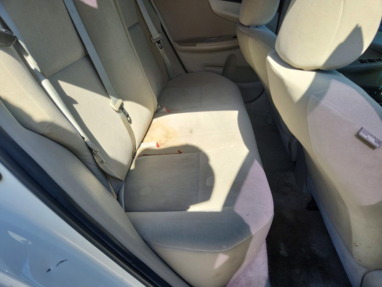 2012 TOYOTA COROLLA L photo 19