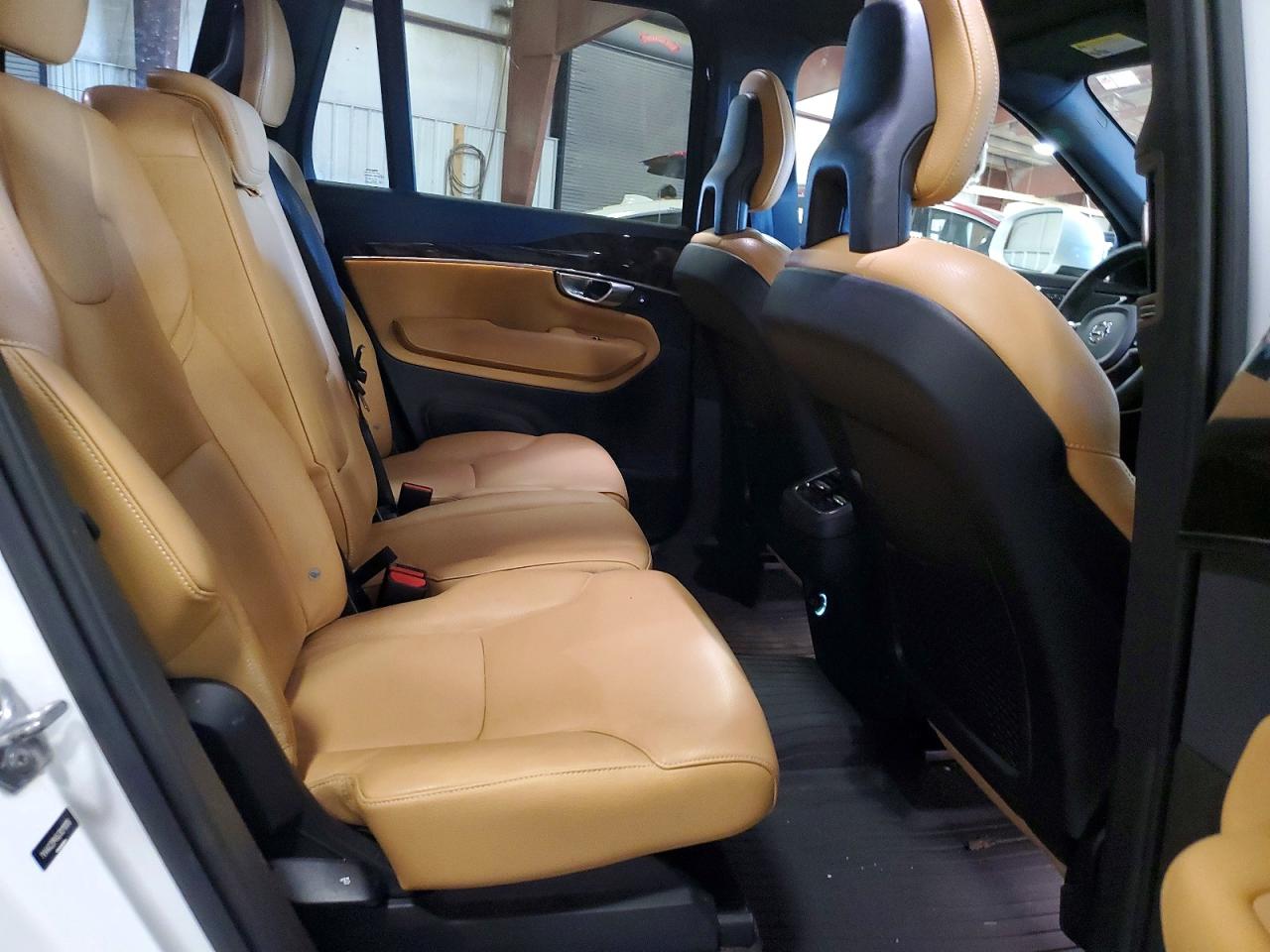 2018 VOLVO XC90 T6 photo 11