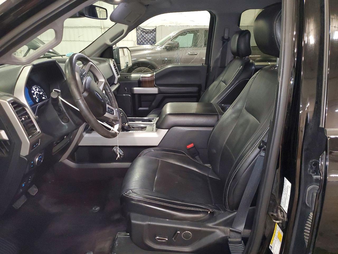 2017 FORD F150 photo 19