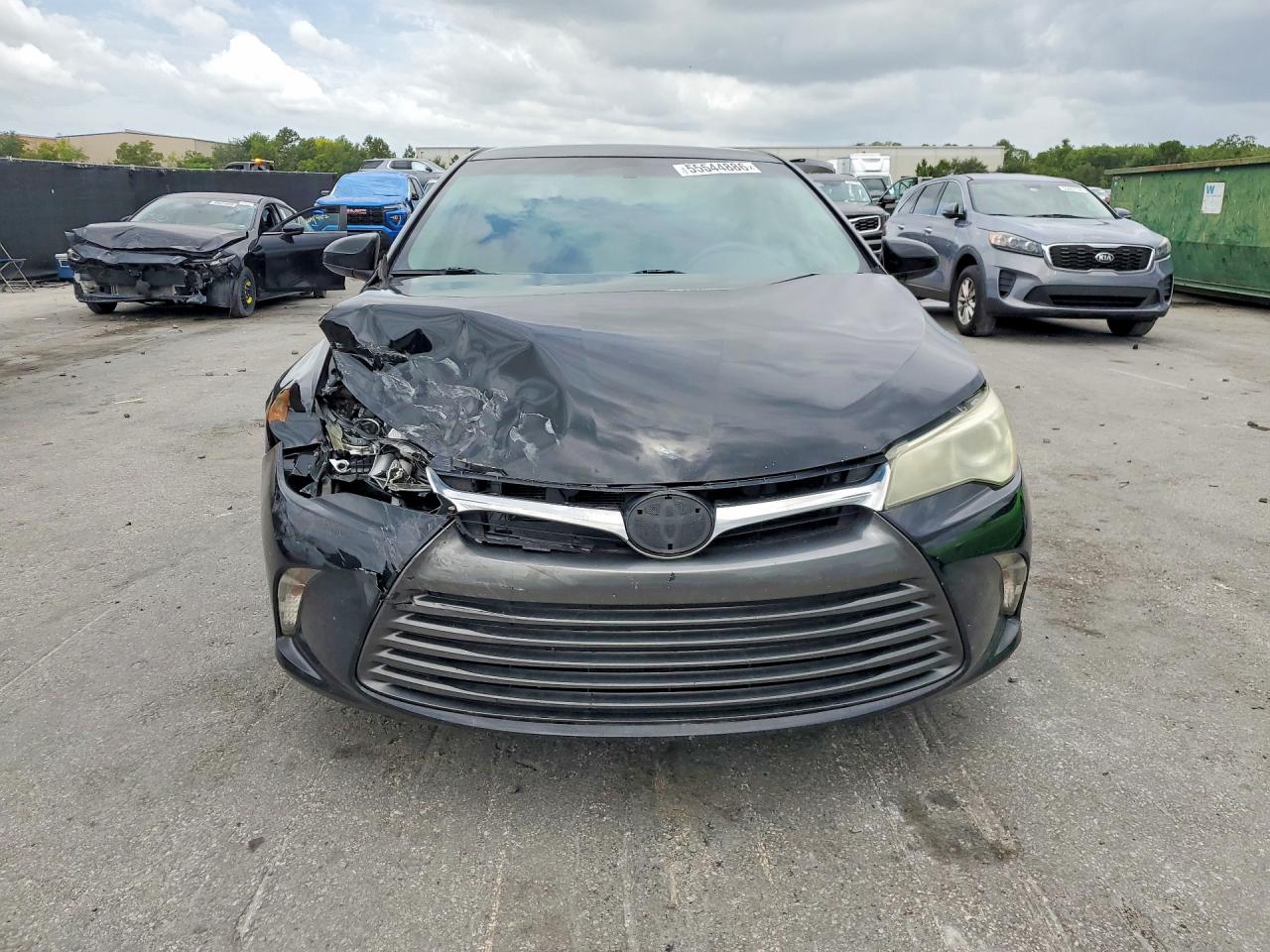 2016 TOYOTA CAMRY LE photo 9