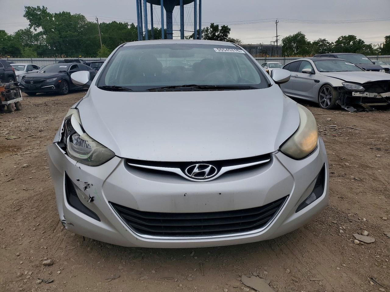 2015 HYUNDAI ELANTRA SE photo 9