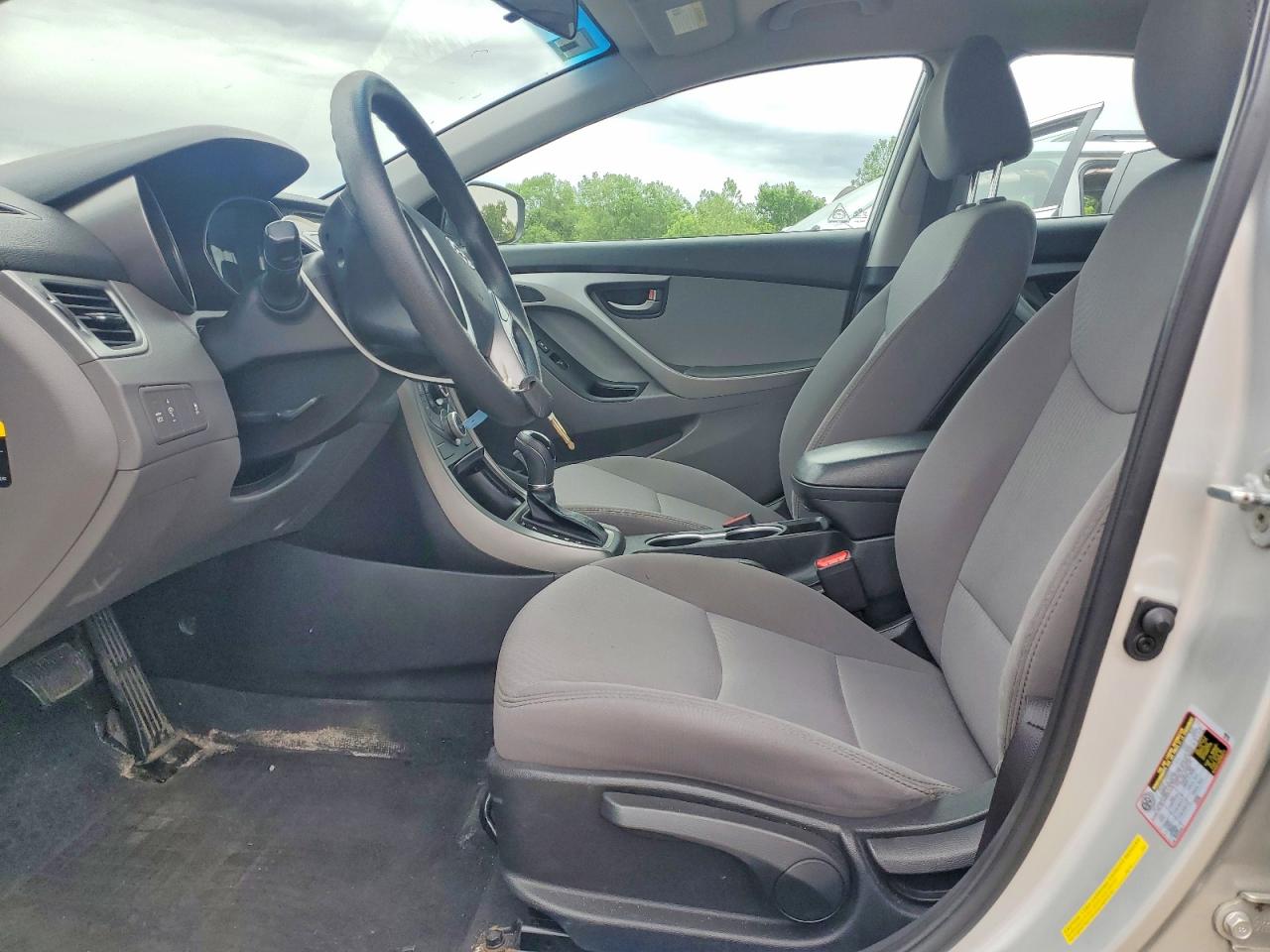 2015 HYUNDAI ELANTRA SE photo 13