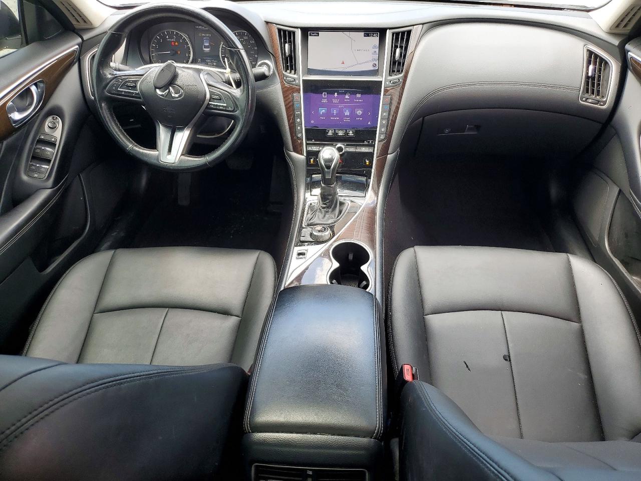2018 INFINITI Q50 3.0T LUXE photo 15