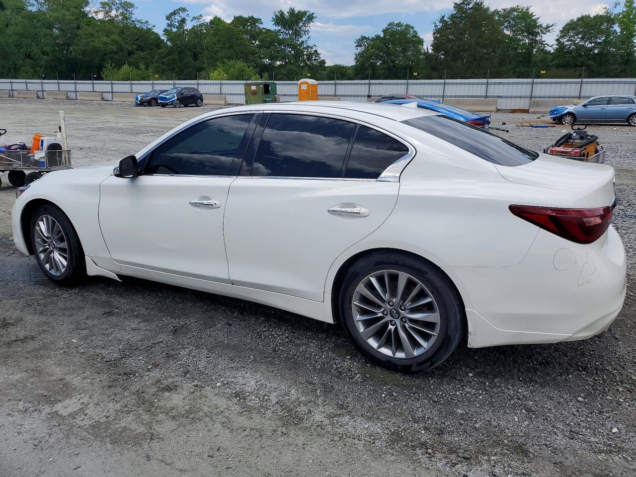 2018 INFINITI Q50 3.0T LUXE photo 3