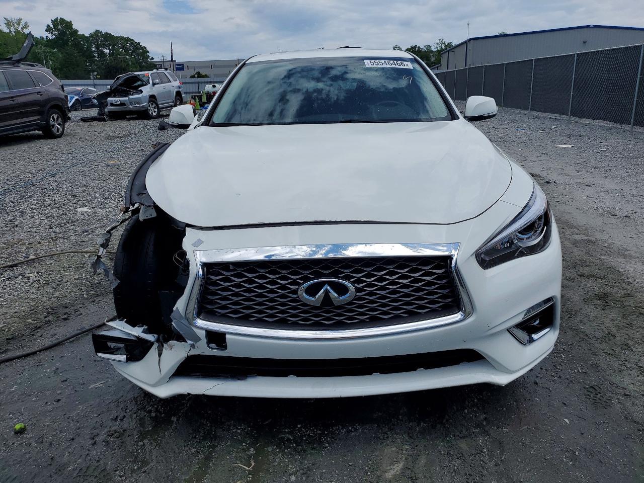 2018 INFINITI Q50 3.0T LUXE photo 9