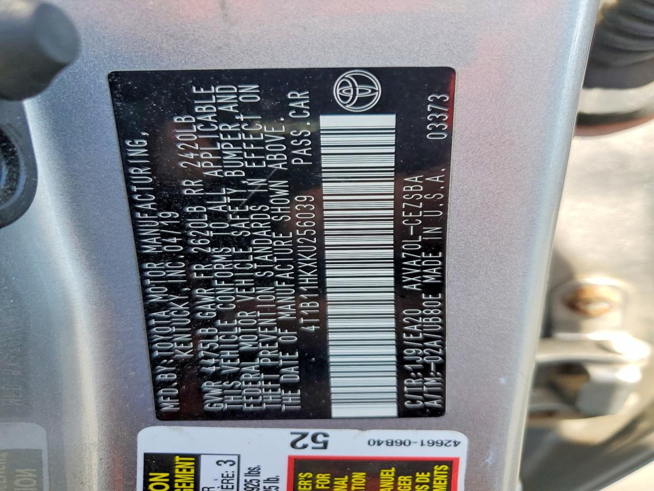 2019 TOYOTA CAMRY SE photo 12