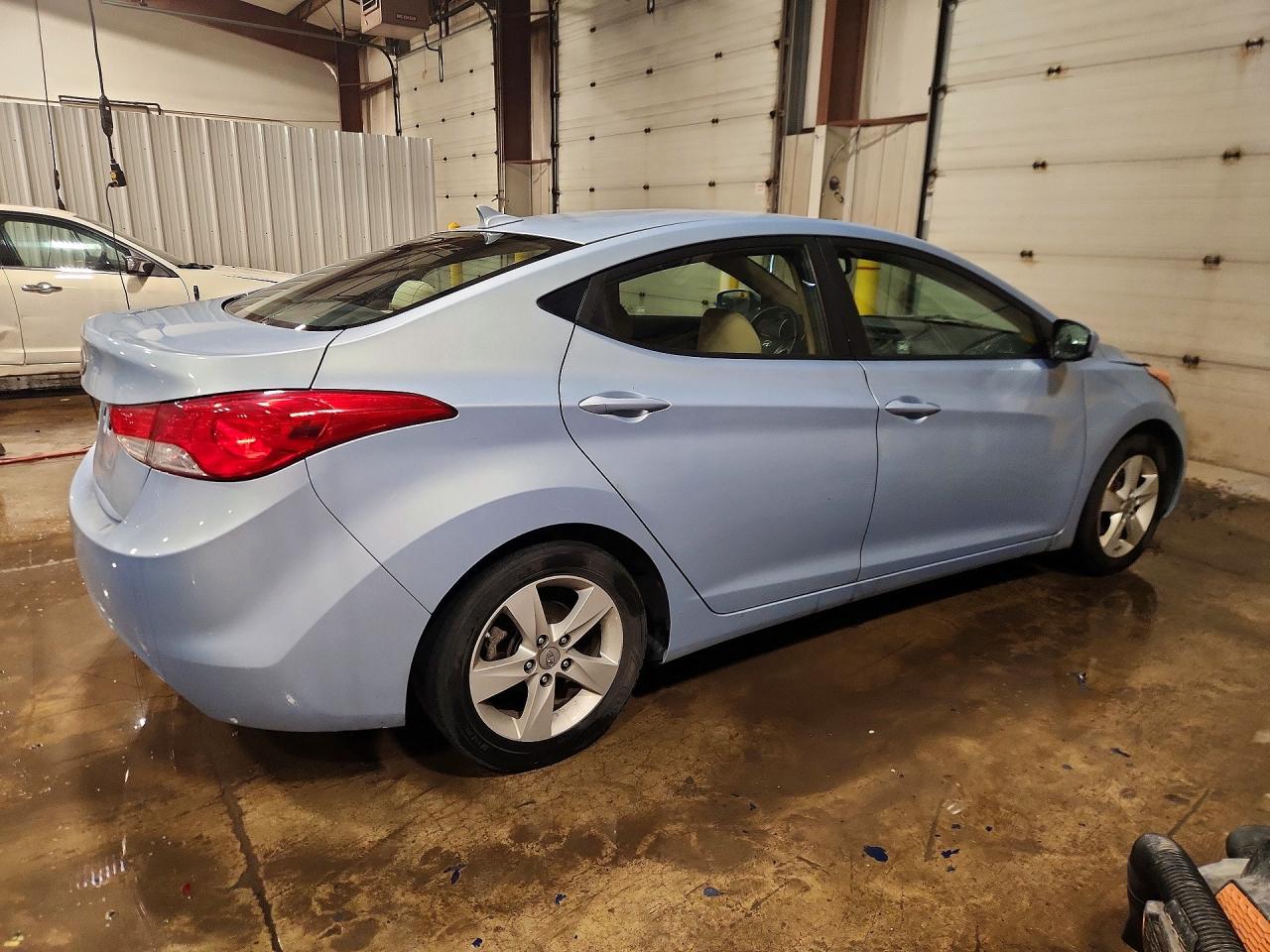 2012 HYUNDAI ELANTRA GLS photo 7