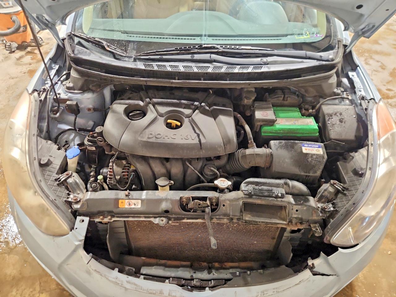 2012 HYUNDAI ELANTRA GLS photo 31