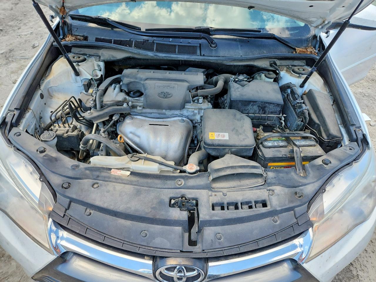 2017 TOYOTA CAMRY LE photo 31