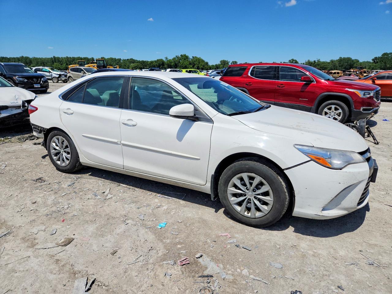2017 TOYOTA CAMRY LE photo 10