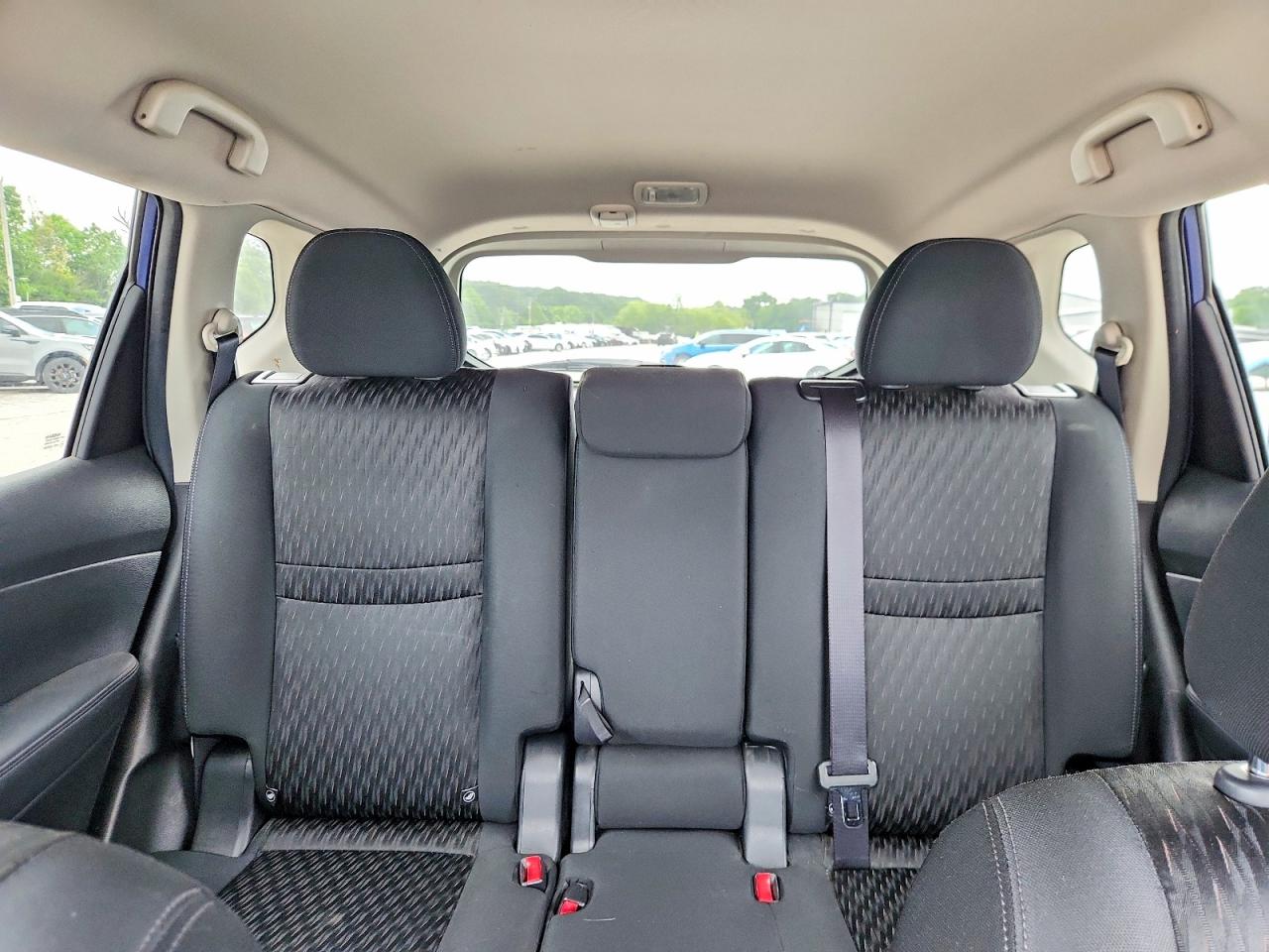 2018 NISSAN ROGUE S photo 19