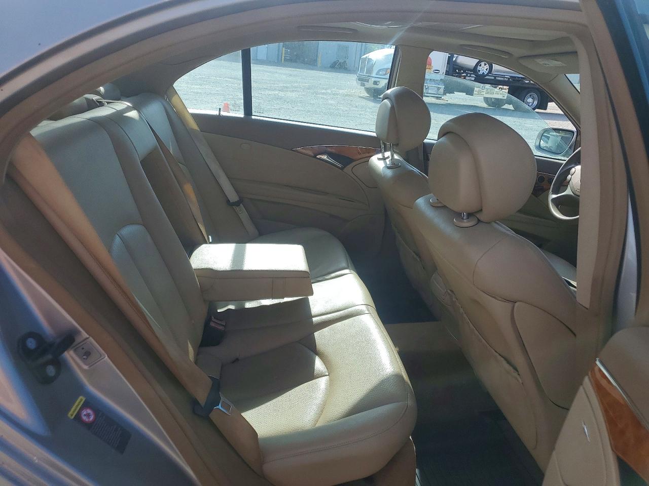 2009 MERCEDES-BENZ E 350 photo 19