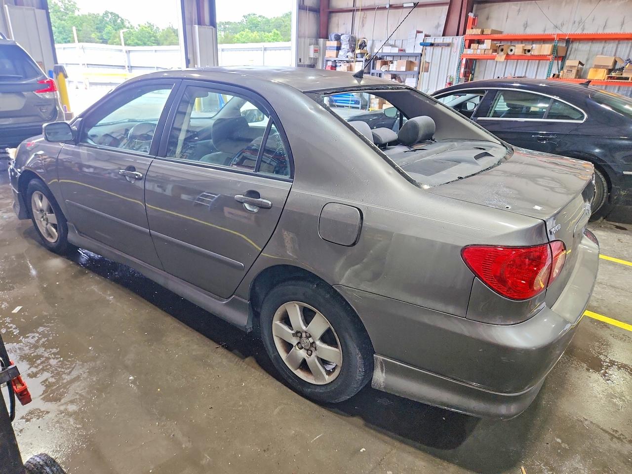 2006 TOYOTA COROLLA S photo 2