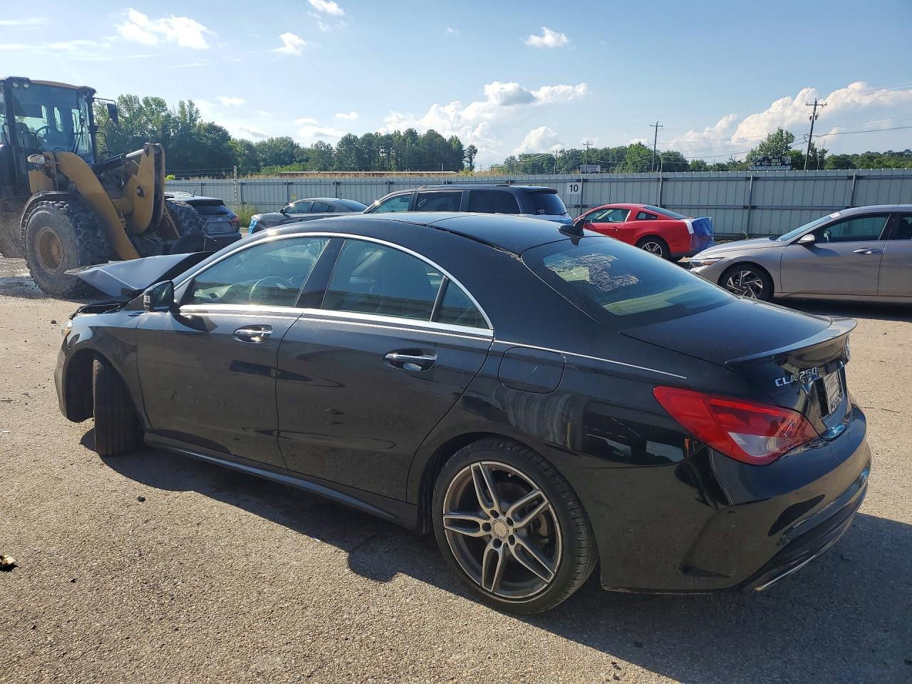 2018 MERCEDES-BENZ CLA 250 photo 2