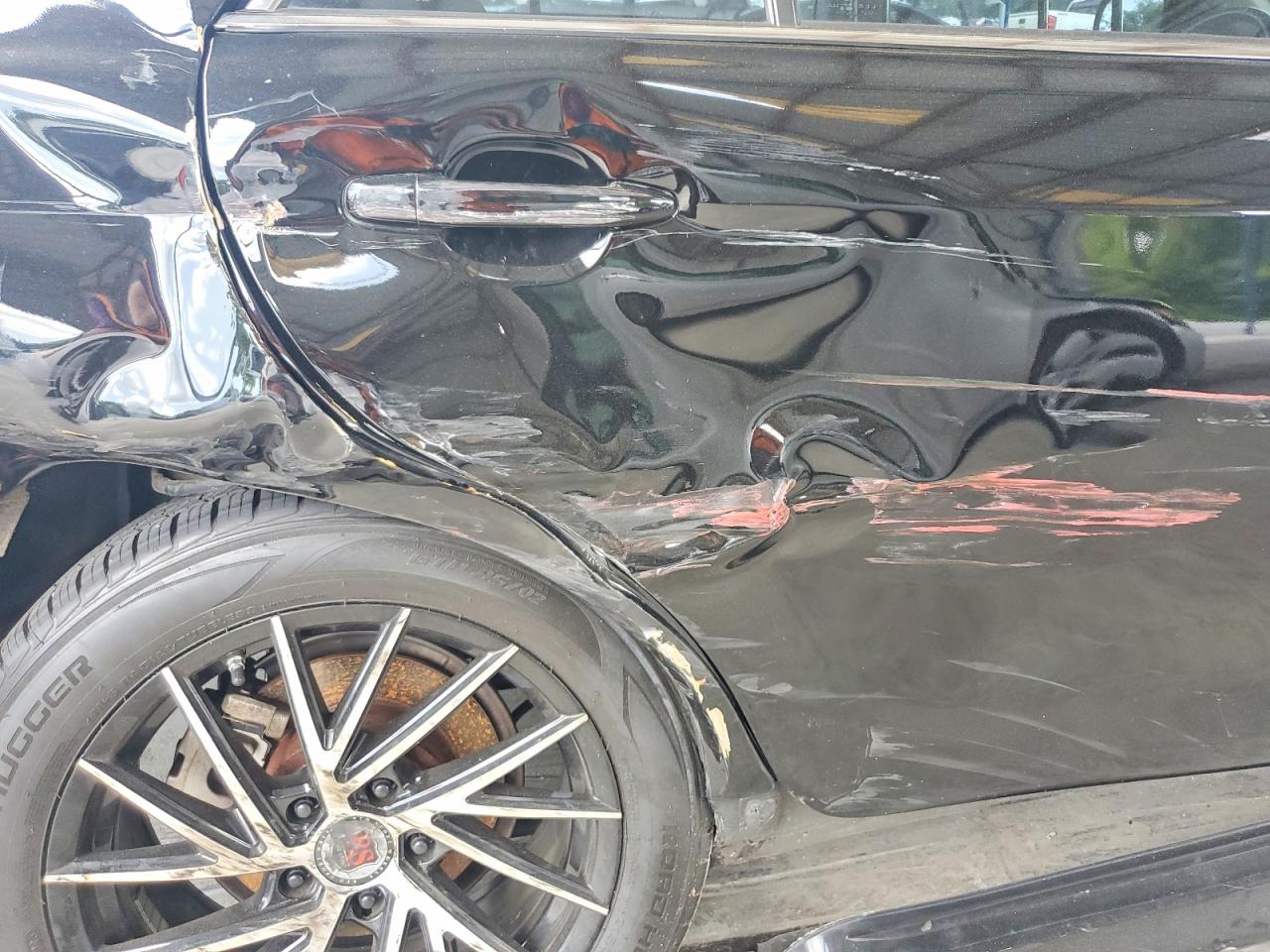 2010 TOYOTA CAMRY SE photo 10