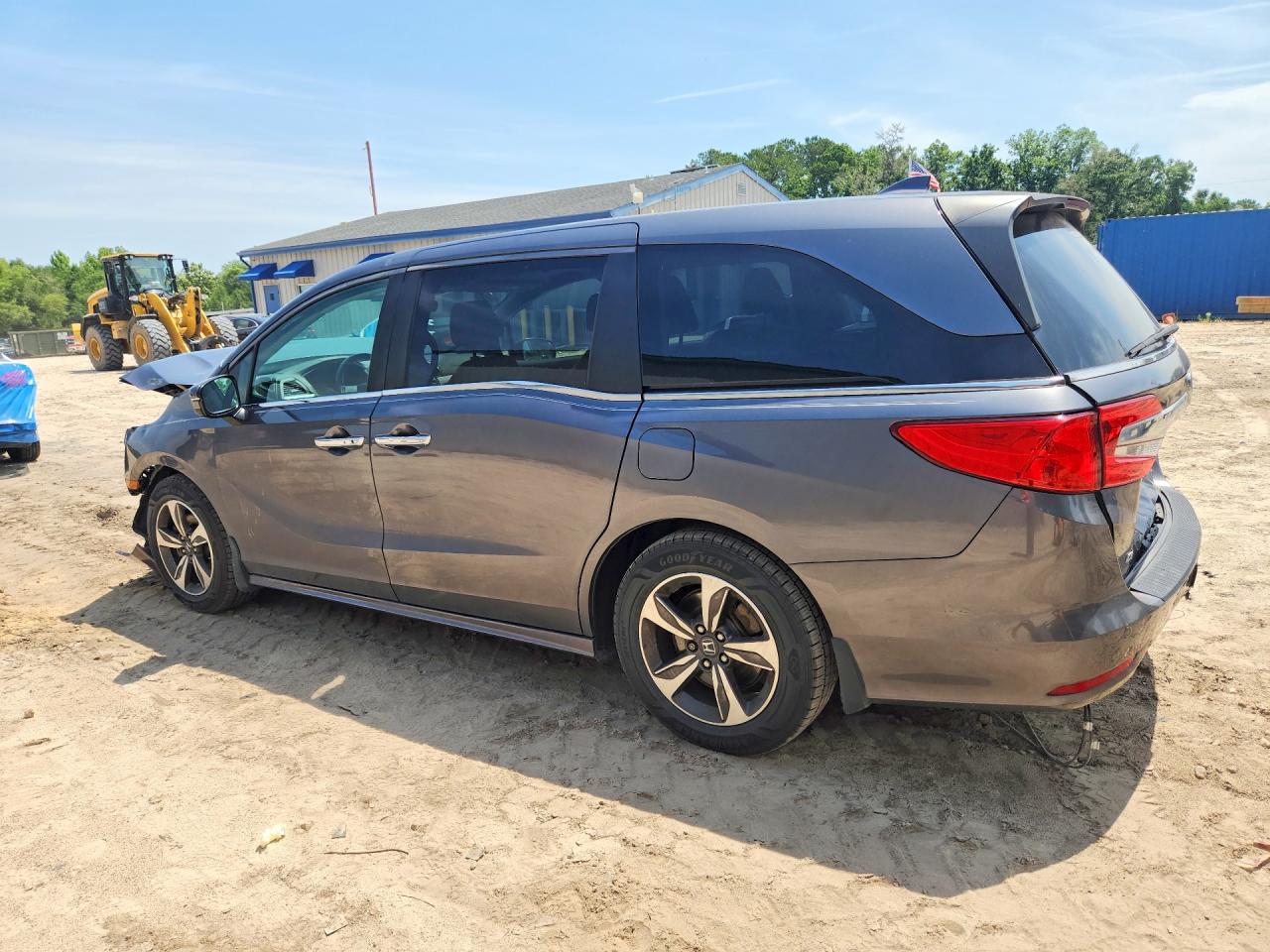 2019 HONDA ODYSSEY TOURING photo 2