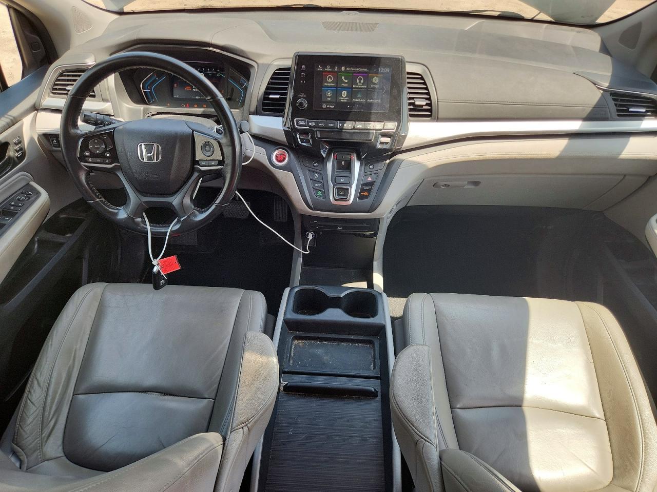 2019 HONDA ODYSSEY TOURING photo 8