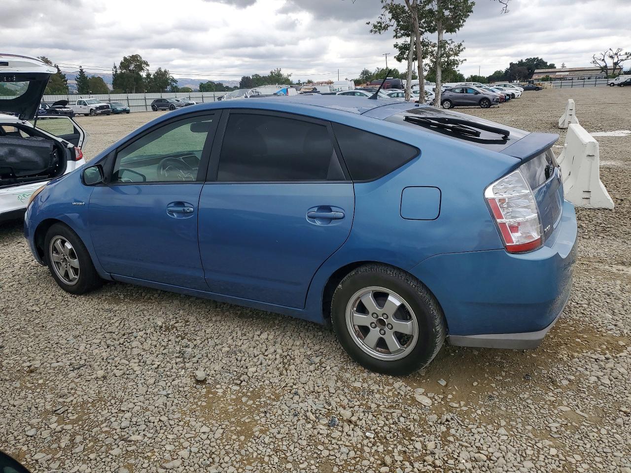 2007 TOYOTA PRIUS BASE photo 3