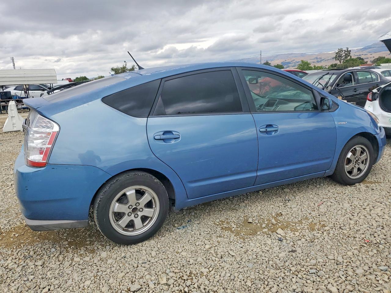 2007 TOYOTA PRIUS BASE photo 5