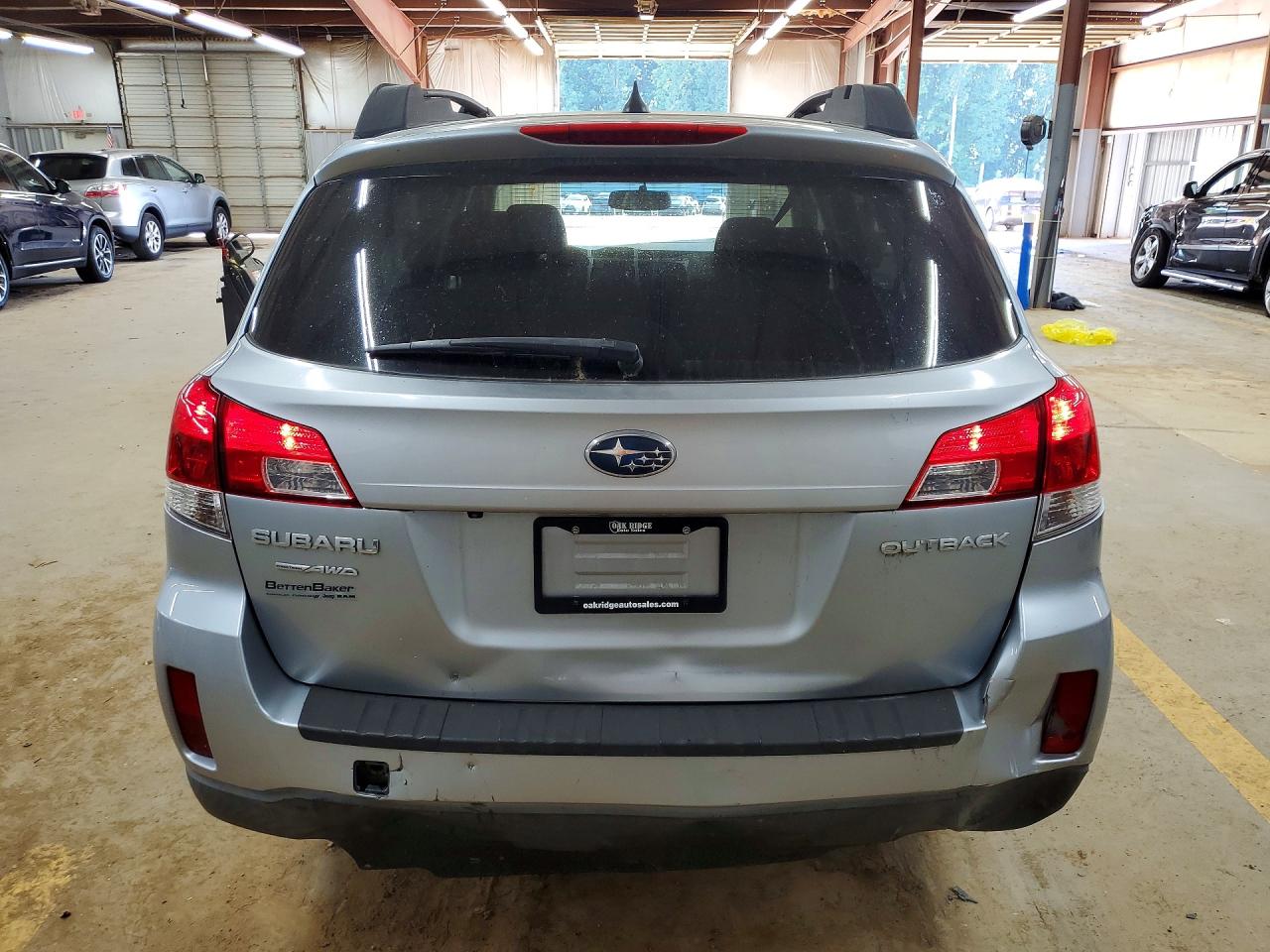 2014 SUBARU OUTBACK photo 11
