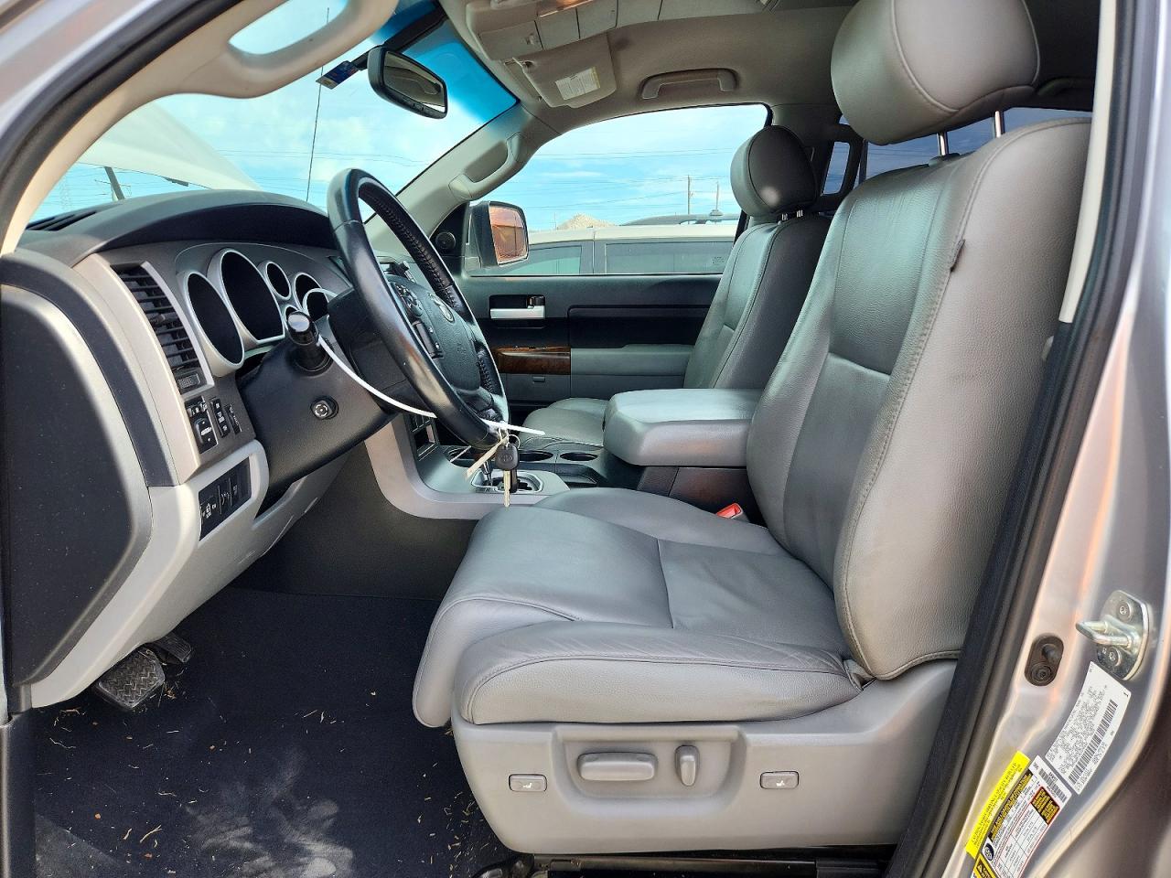 2012 TOYOTA TUNDRA CREWMAX LIMITED photo 13