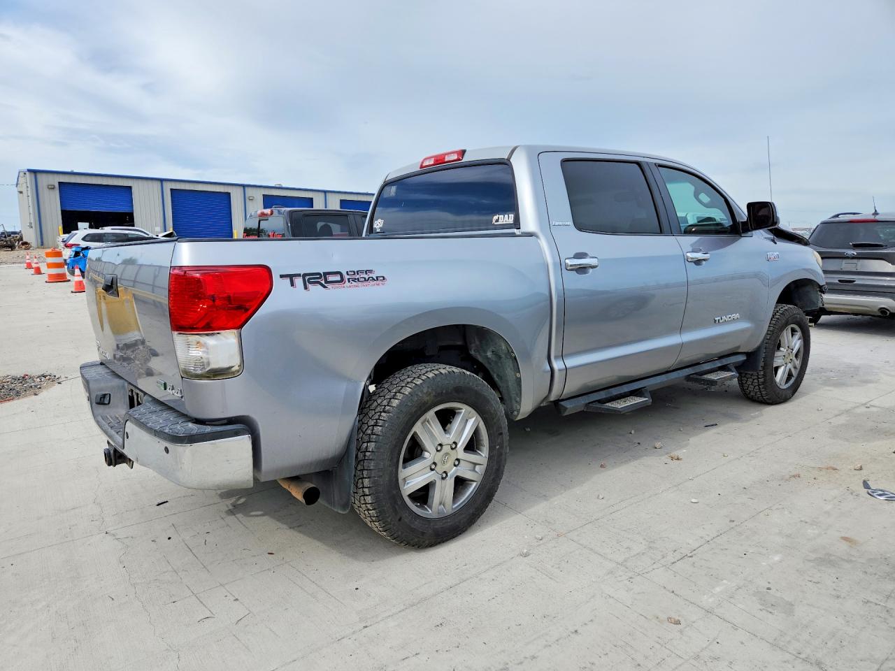 2012 TOYOTA TUNDRA CREWMAX LIMITED photo 5