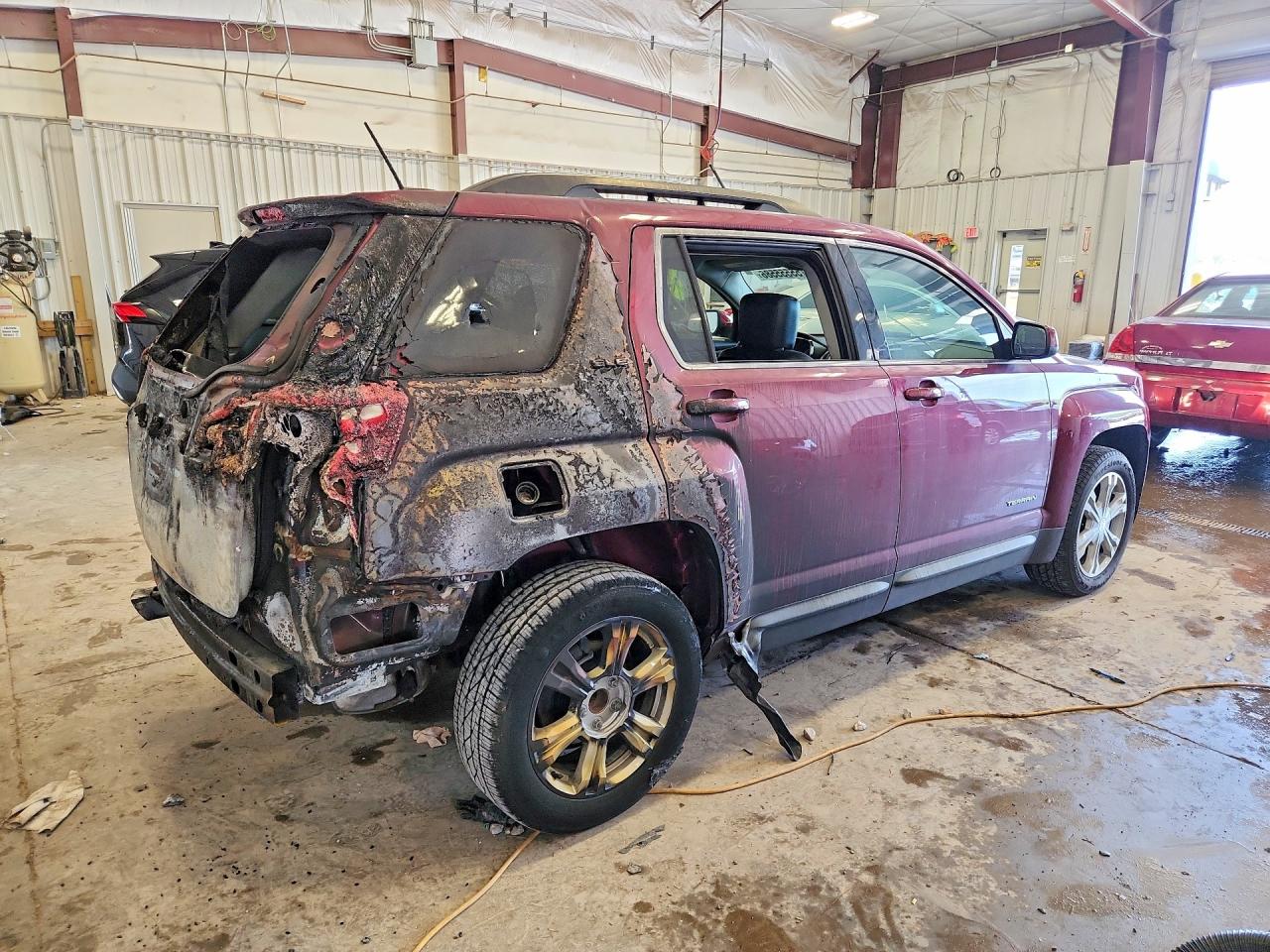 2017 GMC TERRAIN photo 3
